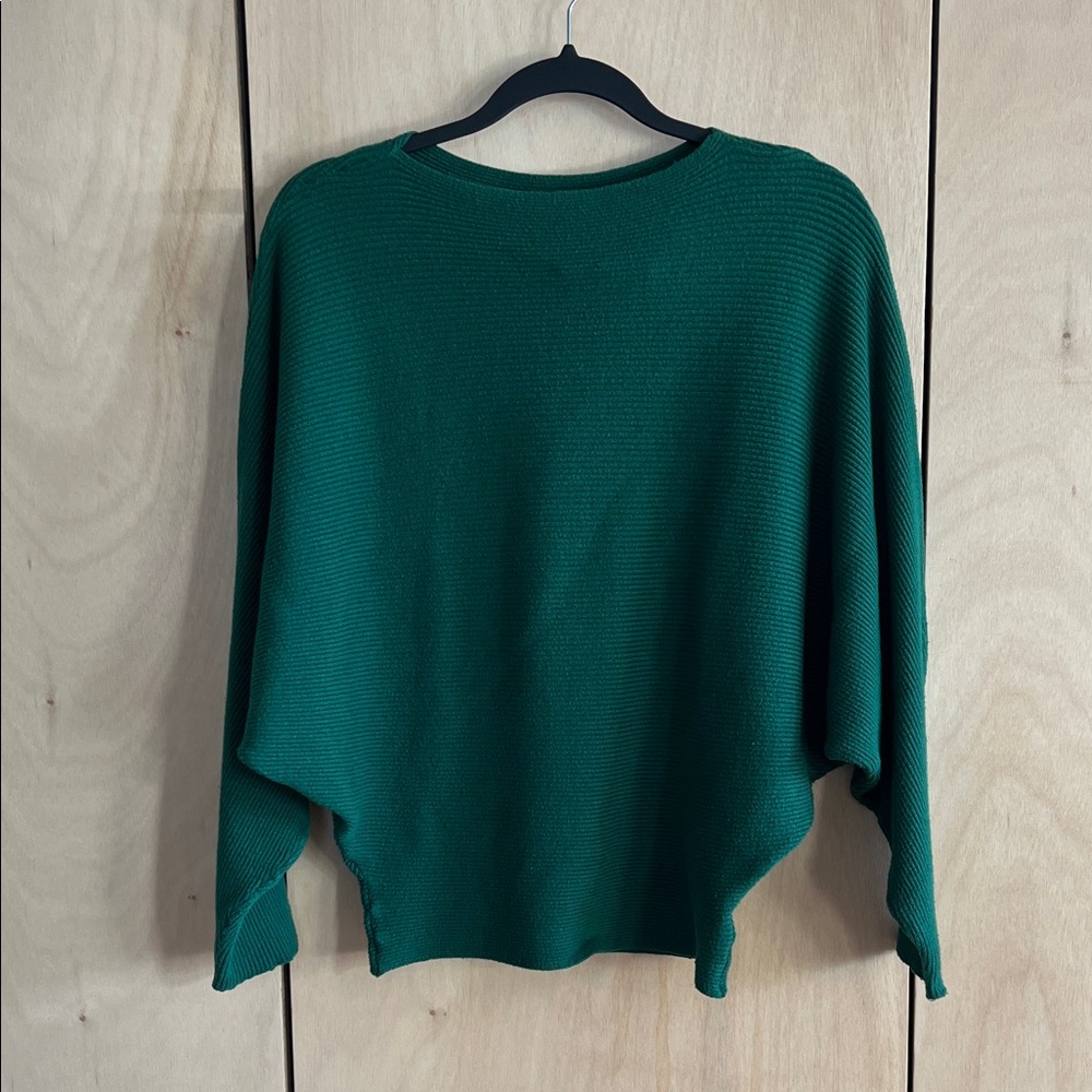 Women’s Green Dolman Sleeve Knit Sweater